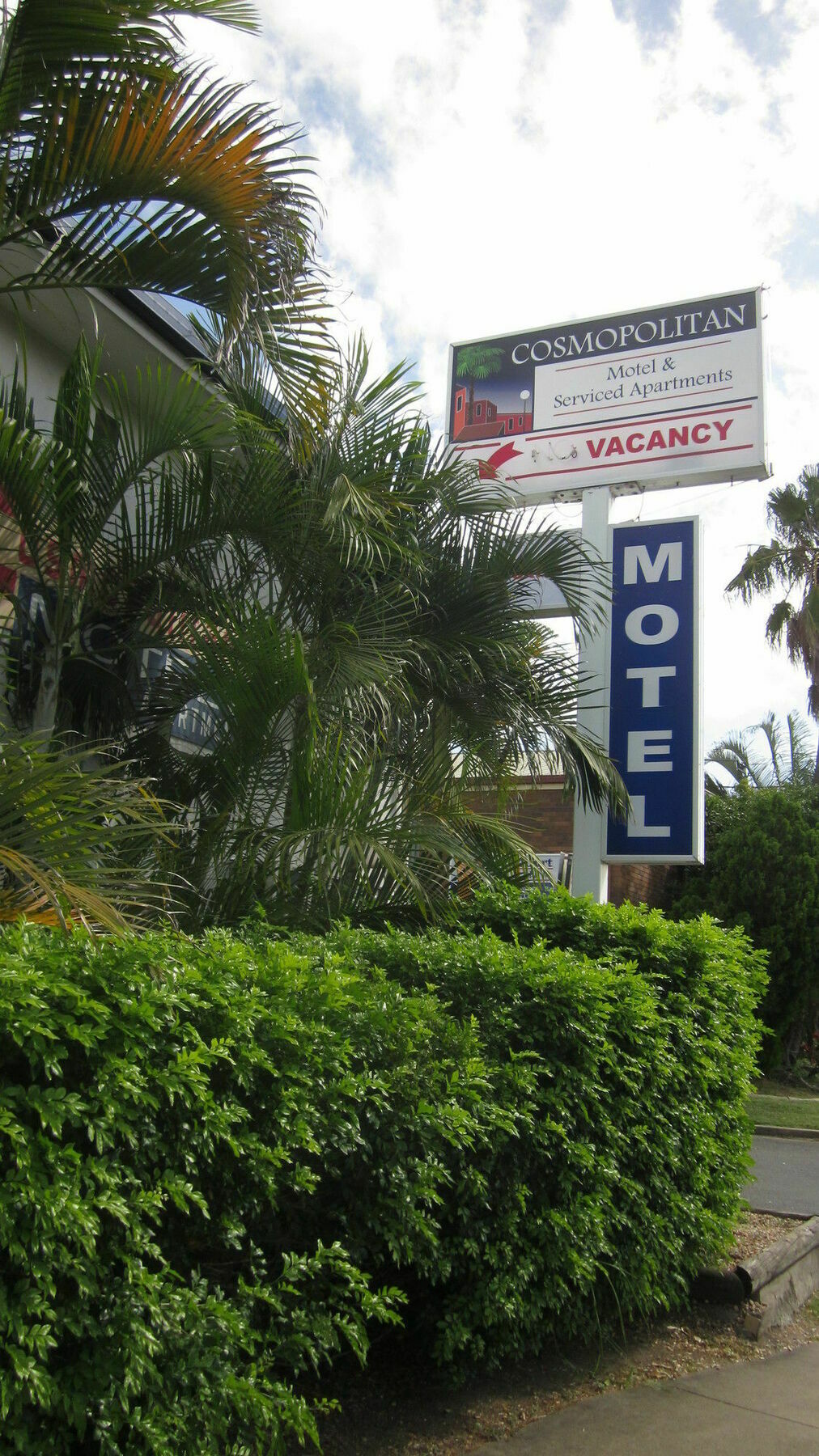 Cosmopolitan Motel & Serviced Apartments Rockhampton Buitenkant foto